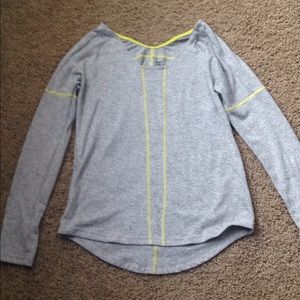 Super cozy Title Nine Top with yellow piping